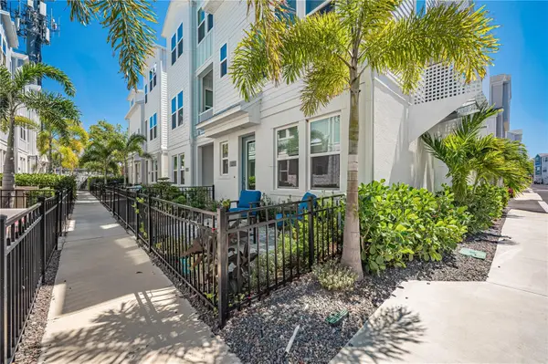 2400 Ezzell Court, SARASOTA, FL 34237