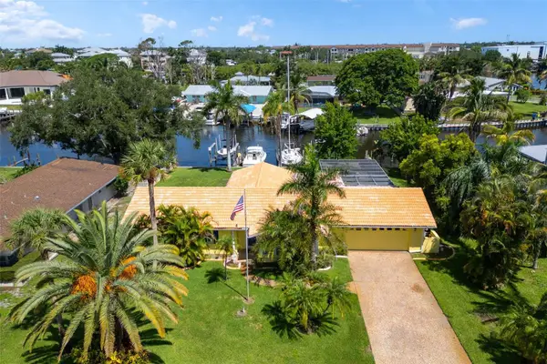 133 Holly Avenue, SARASOTA, FL 34243