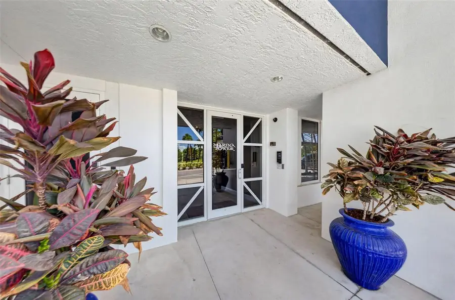1233 N Gulfstream Avenue #401, Sarasota, FL 34236 - #2