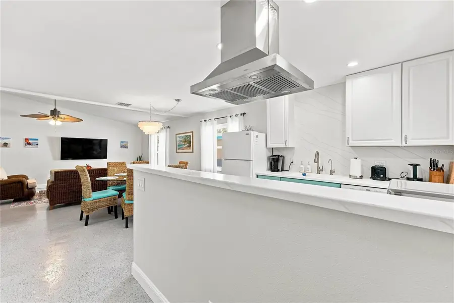 2060 6th Street, Sarasota, FL 34237 - #3
