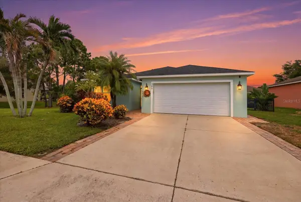 305 65th Avenue E, BRADENTON, FL 34203