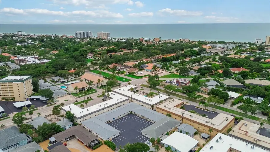 525 Manatee Court #10, Venice, FL 34285 - #2