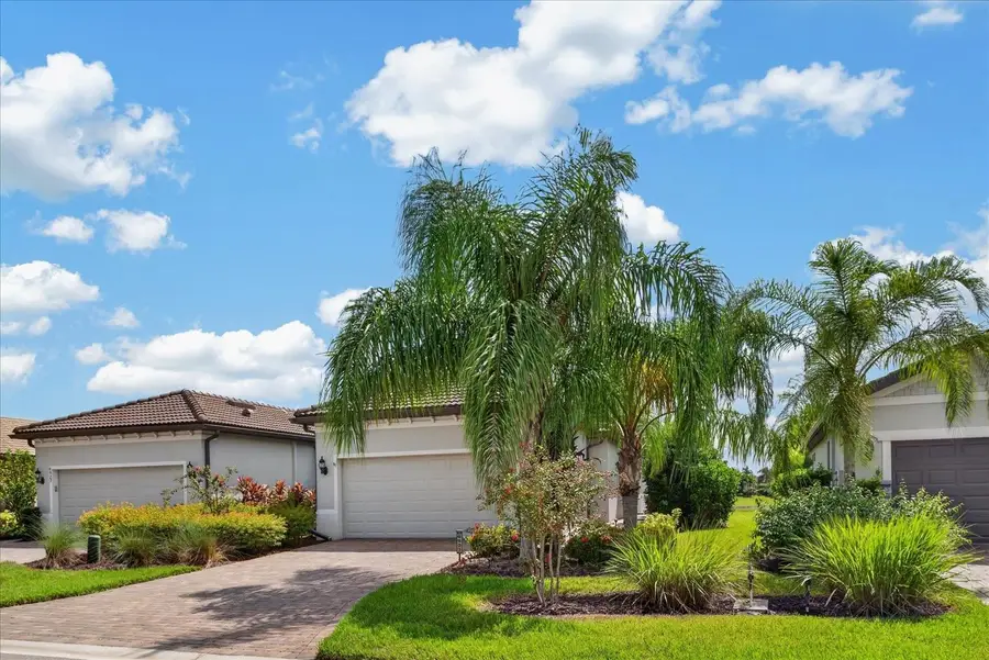 6927 Holbrook Cove, Lakewood Ranch, FL 34202 - #2