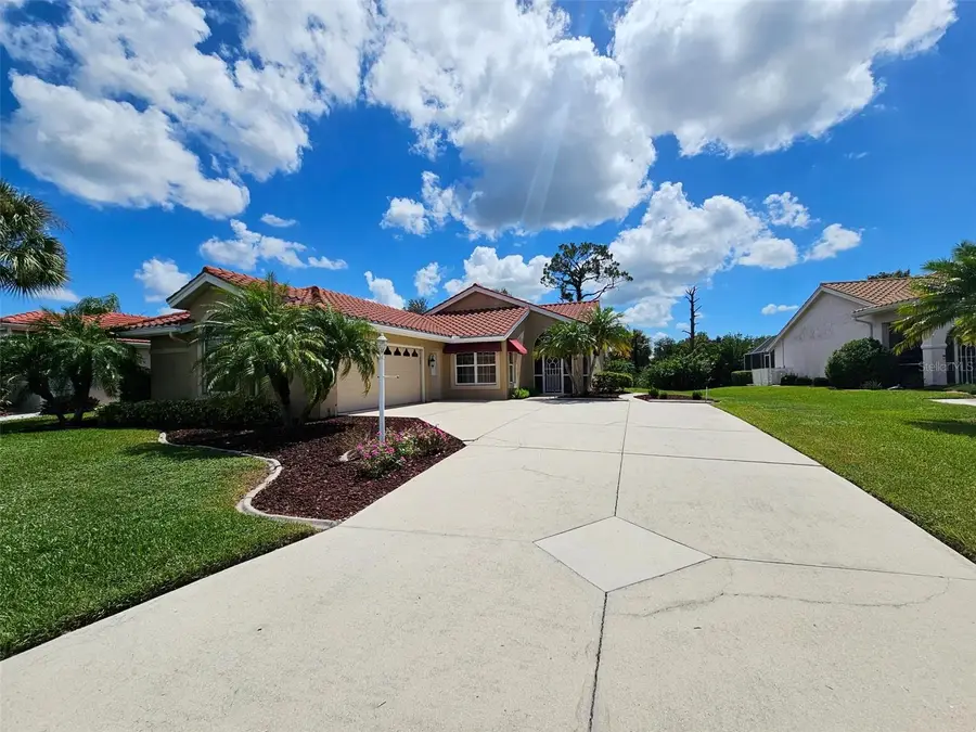 8351 Creekview Ln, Englewood, FL 34224 - #3