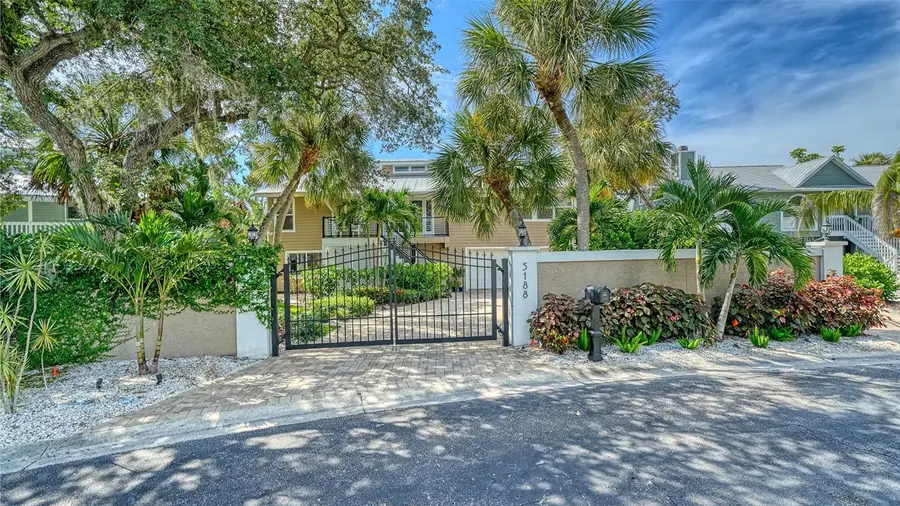 5188 Siesta Woods Drive, Sarasota, FL 34242 - #2