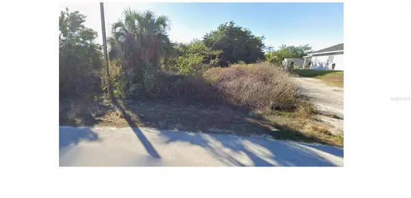 537 Kingsbury Lane, LEHIGH ACRES, FL 33974