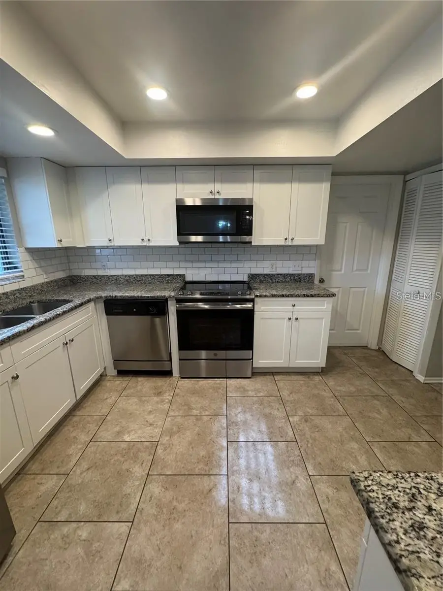 2475 Wood Oak Drive, Sarasota, FL 34232 - #3
