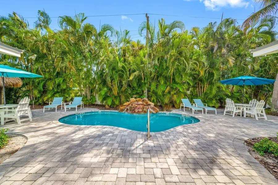 3007 Avenue E #B, Bradenton Beach, FL 34217 - #3