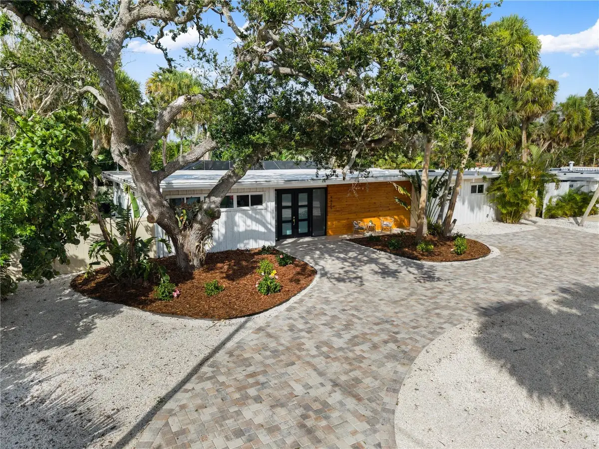 4879 Commonwealth Drive, Sarasota, FL 34242 - #1
