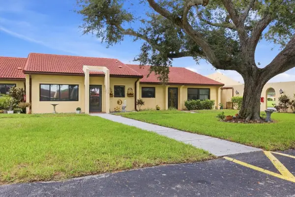 5705 13th Avenue W, BRADENTON, FL 34209