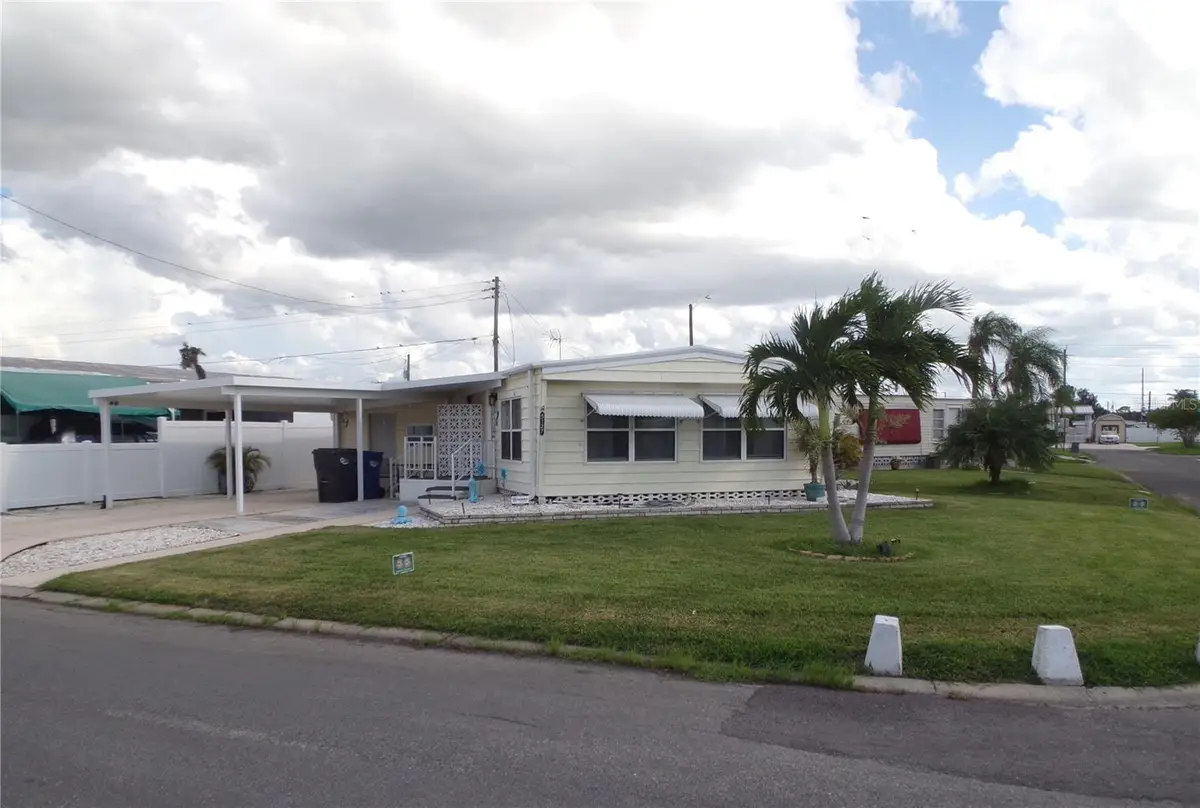 5127 8th Street W, Bradenton, FL 34207 - #1