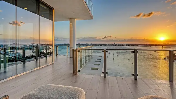 605 S Gulfstream Avenue #13, SARASOTA, FL 34236