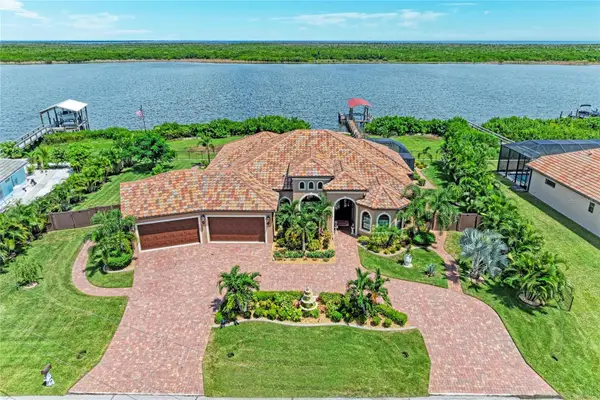 16488 Liggett Circle, PORT CHARLOTTE, FL 33981