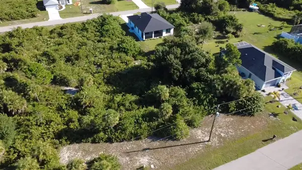 164 Lime Tree Park, ROTONDA WEST, FL 33947