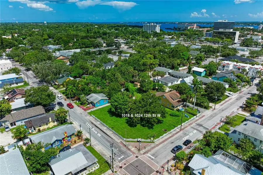 1018 12th Street W, Bradenton, FL 34205 - #2