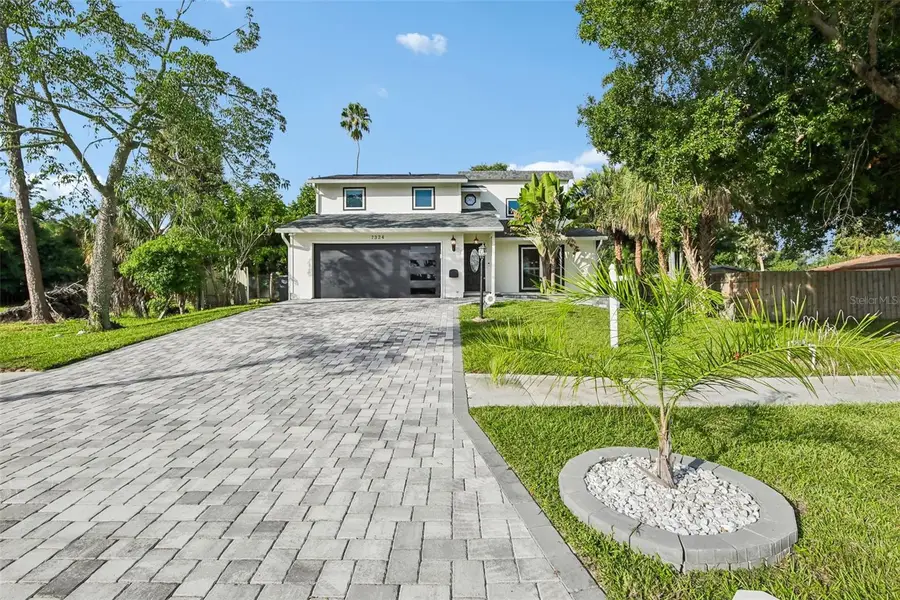 7324 Phillips Street, Sarasota, FL 34243 - #2