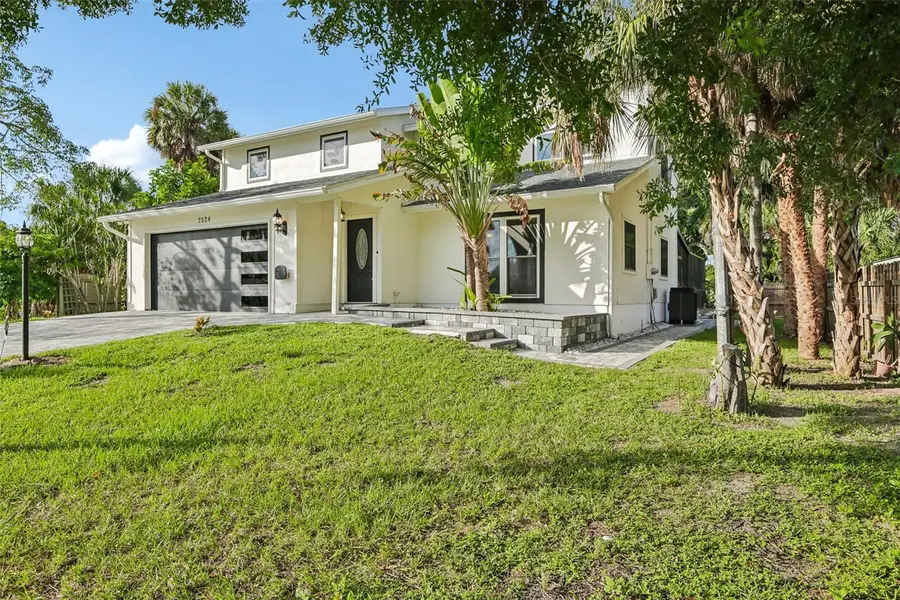 7324 Phillips Street, Sarasota, FL 34243 - #3