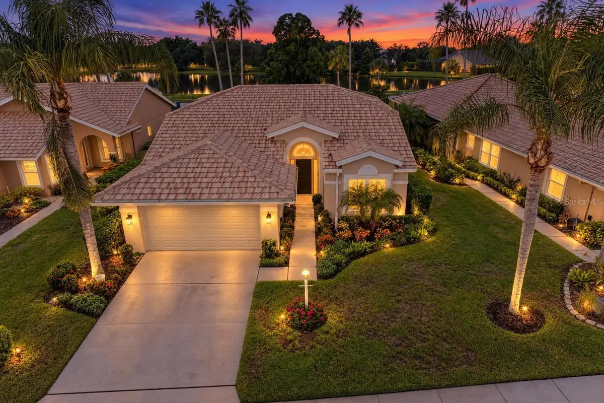 6635 Oakbrooke Circle, Bradenton, FL 34202 - #1