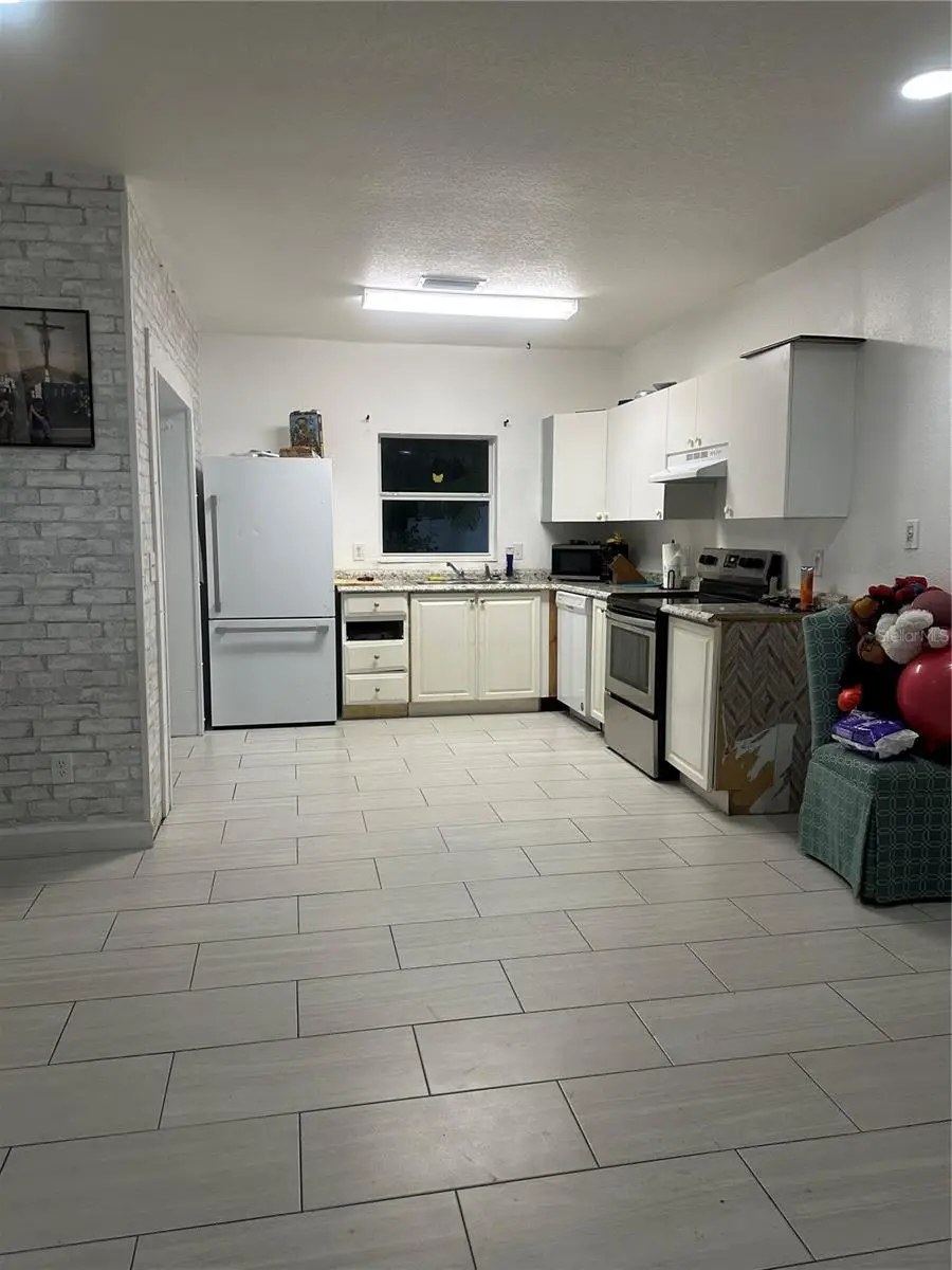 2325 28th Avenue E, Palmetto, FL 34221 - #3