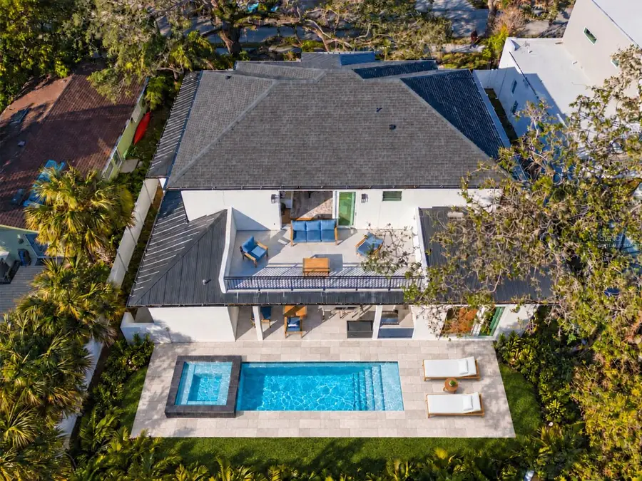 2420 Floyd Street, Sarasota, FL 34239 - #2