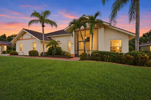 1144 Hoover Street, NOKOMIS, FL 34275