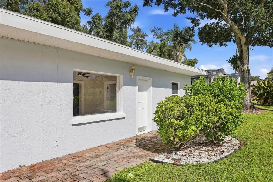 4620 Violet Avenue, Sarasota, FL 34233 - #3