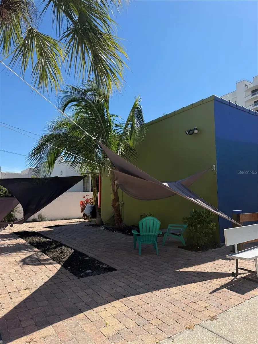 401 Burns Court, Sarasota, FL 34236 - #3