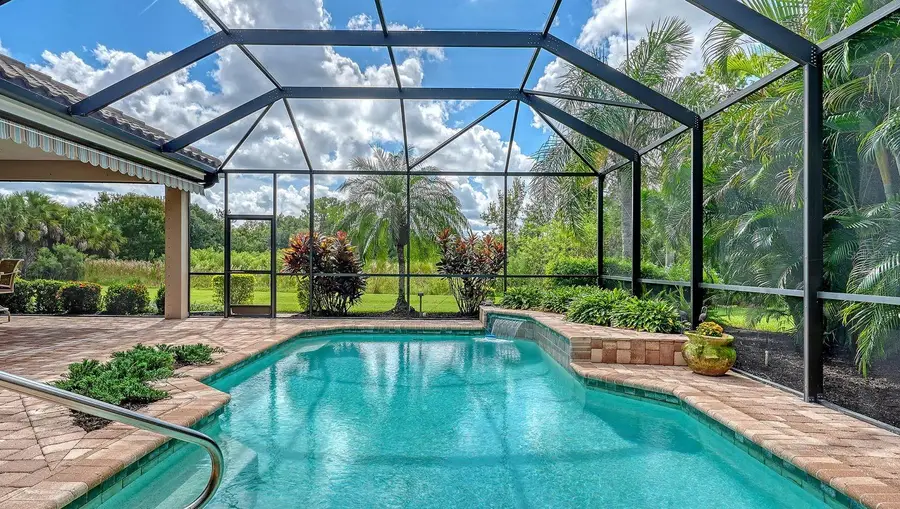 8008 Royal Birkdale Circle, Lakewood Ranch, FL 34202 - #2