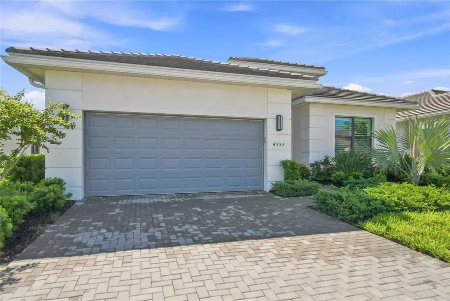 4952 Fairhope Circle, Lakewood Ranch, FL 34211 - #3