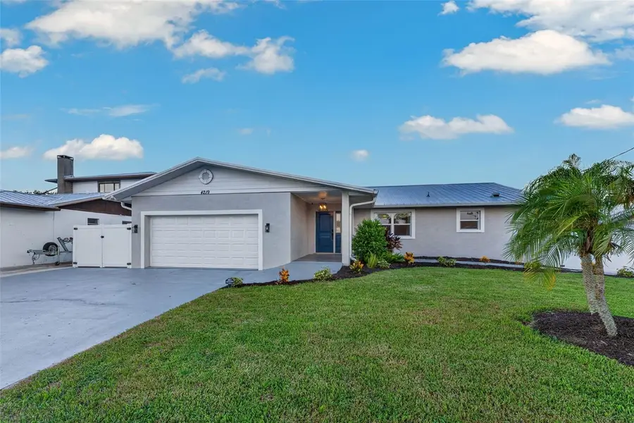 4219 2nd Avenue Ne, Bradenton, FL 34208 - #2