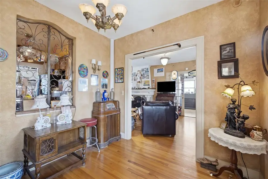 130 4th Avenue N #702, Saint Petersburg, FL 33701 - #3
