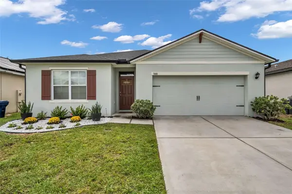 988 Cambridge Drive, WINTER HAVEN, FL 33881