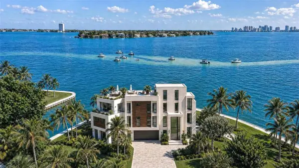 3200 Higel Avenue, SARASOTA, FL 34242