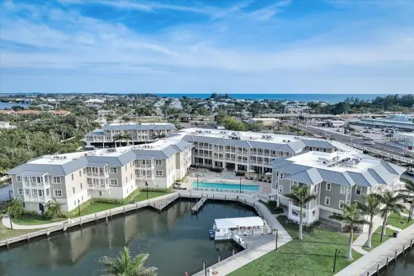 5325 Marina Drive #423, HOLMES BEACH, FL 34217