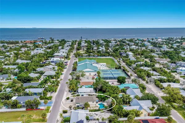 313 Magnolia Avenue, ANNA MARIA, FL 34216