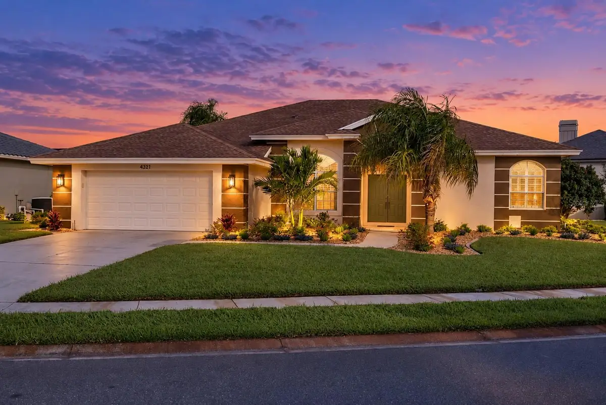4321 Presidential Avenue Circle E, Bradenton, FL 34203 - #1