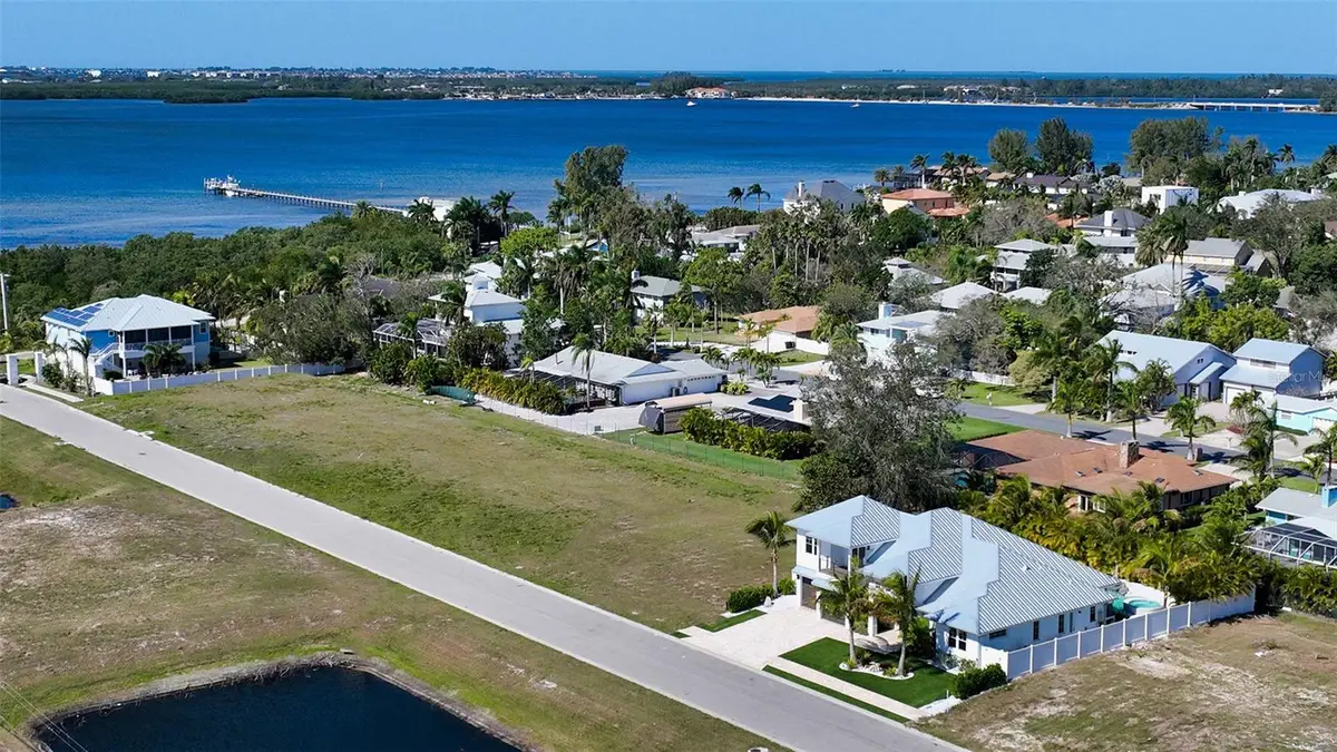7805 W 20th Place, Bradenton, FL 34209 - #1