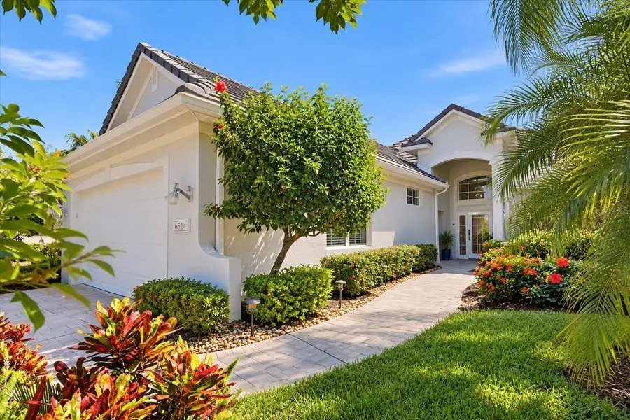 6514 Oakland Hills Drive, Lakewood Ranch, FL 34202 - #2