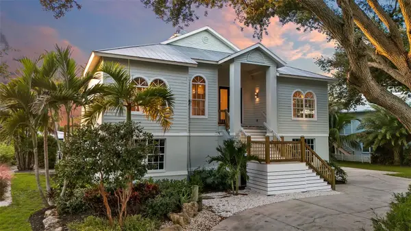 349 Dolphin Shores Circle, NOKOMIS, FL 34275