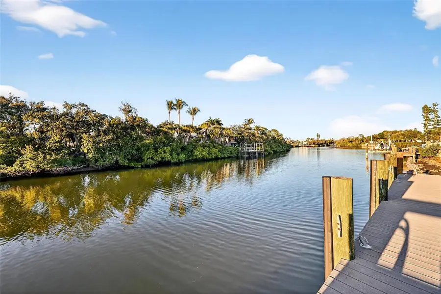 5424 America Drive, Sarasota, FL 34231 - #2
