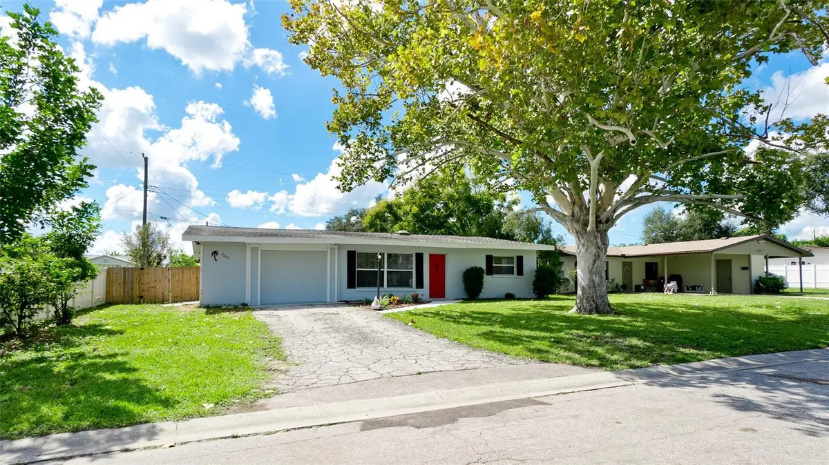 2205 24th Avenue W, Bradenton, FL 34205 - #1