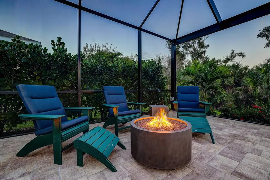 3718 Woodcliff Lake Terrace, Sarasota, FL 34243 - #3