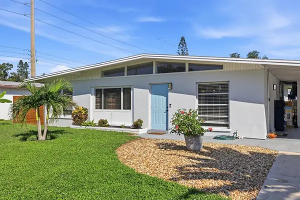 2821 Bay Street, SARASOTA, FL 34237