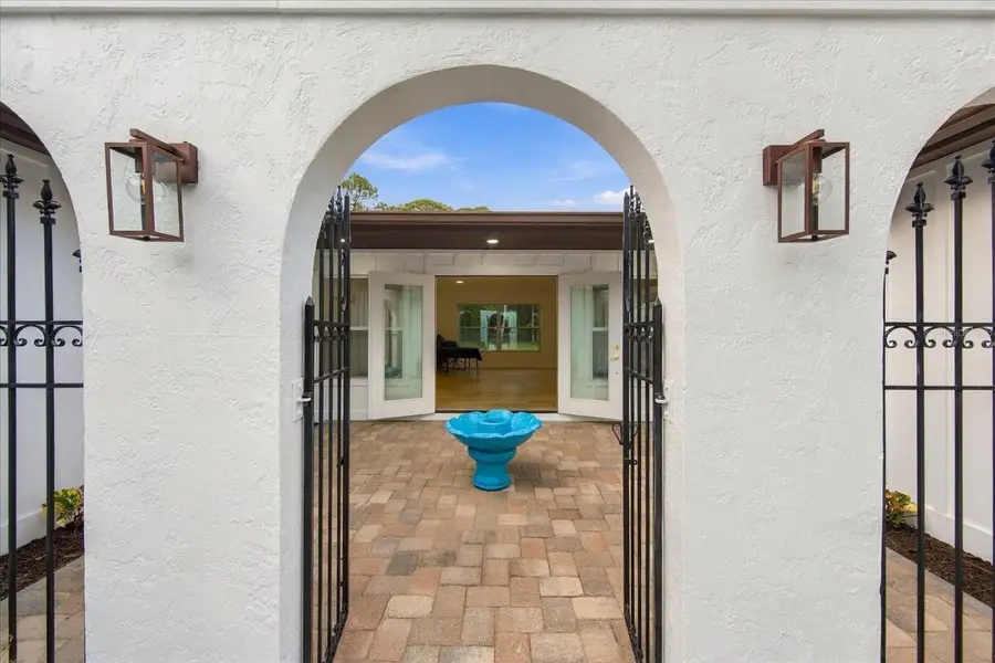 3151 53rd Street, Sarasota, FL 34234 - #2