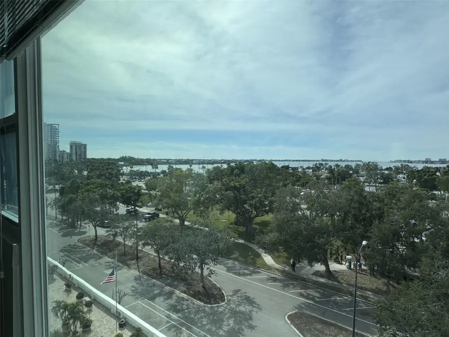33 S Gulfstream Avenue #702, Sarasota, FL 34236 - #3