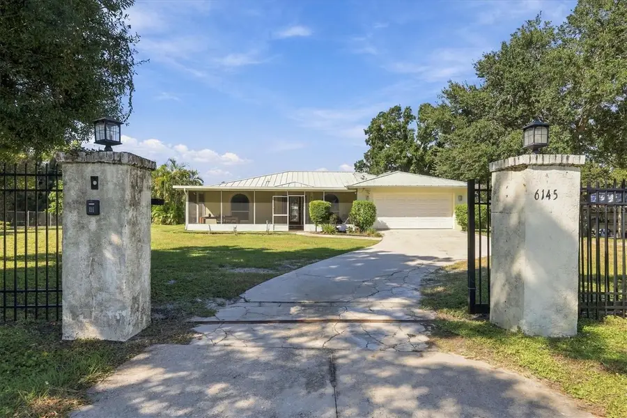 6145 N Tuttle Avenue, Sarasota, FL 34243 - #2