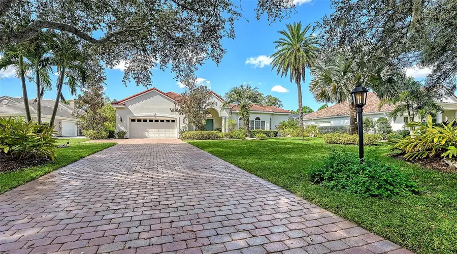 8010 Collingwood Court, Manatee, FL 34201 - #2