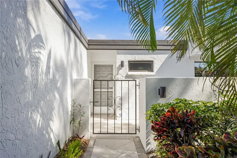 3111 Heatherwood Lane, Sarasota, FL 34235 - #3