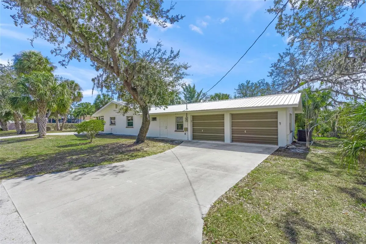 6520 Quonset Road, Bradenton, FL 34203 - #1