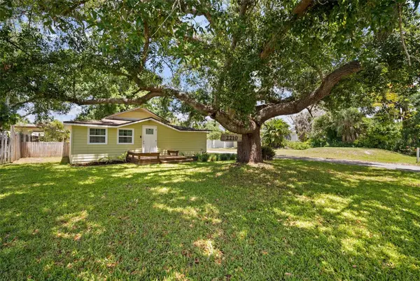 2210 Dixie Avenue, PUNTA GORDA, FL 33950